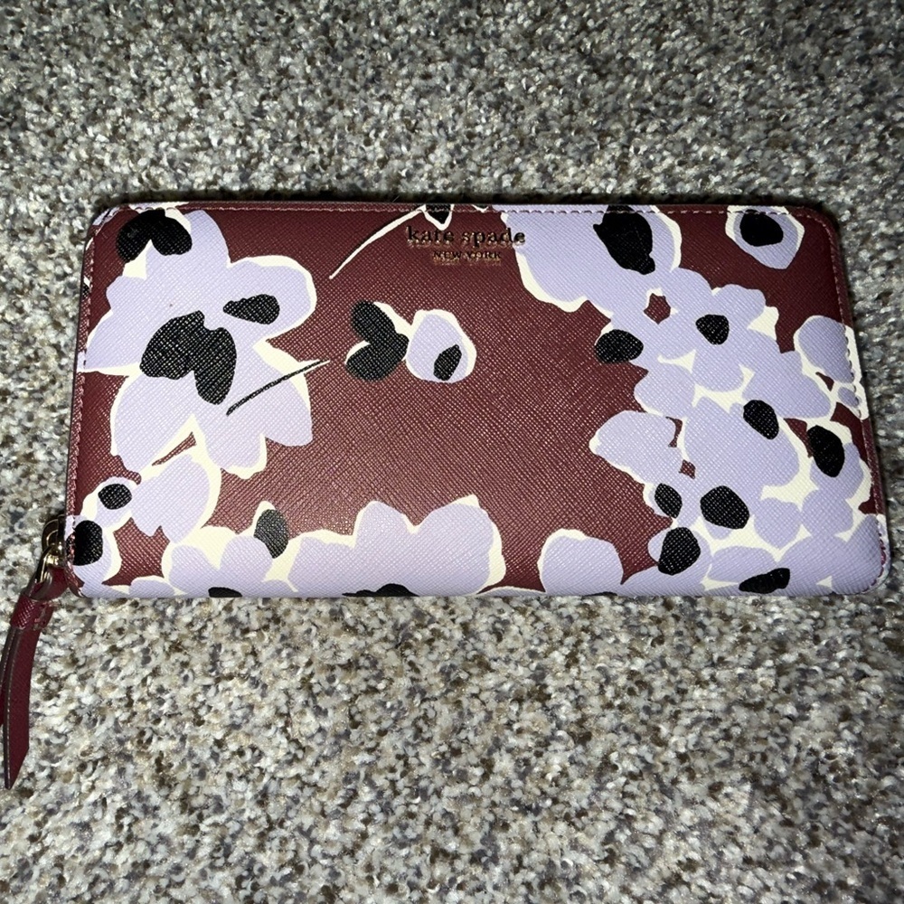 Kate Spade floral zip around wallet - Picture 3 of 15